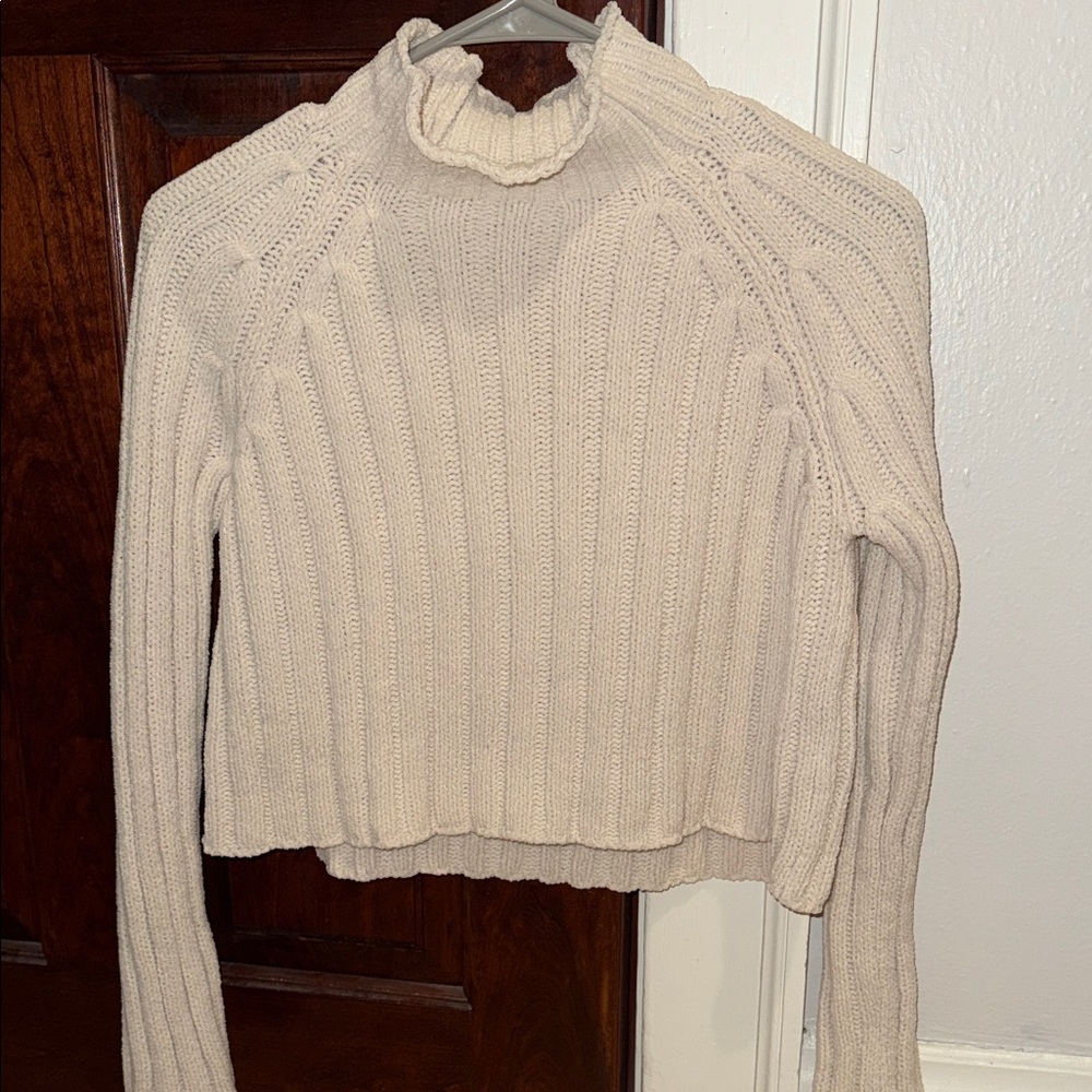 Women's Cream Ribbed Cropped Sweater